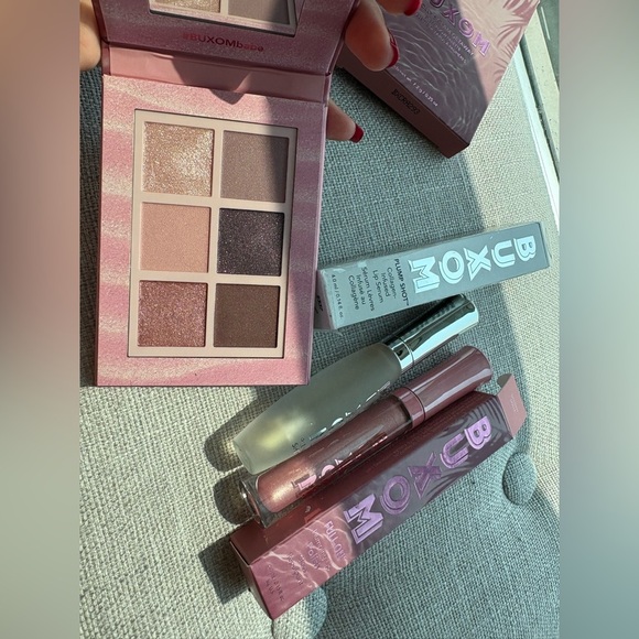 Buxom Makeup Bundle – Brand New in Box - Picture 9 of 11